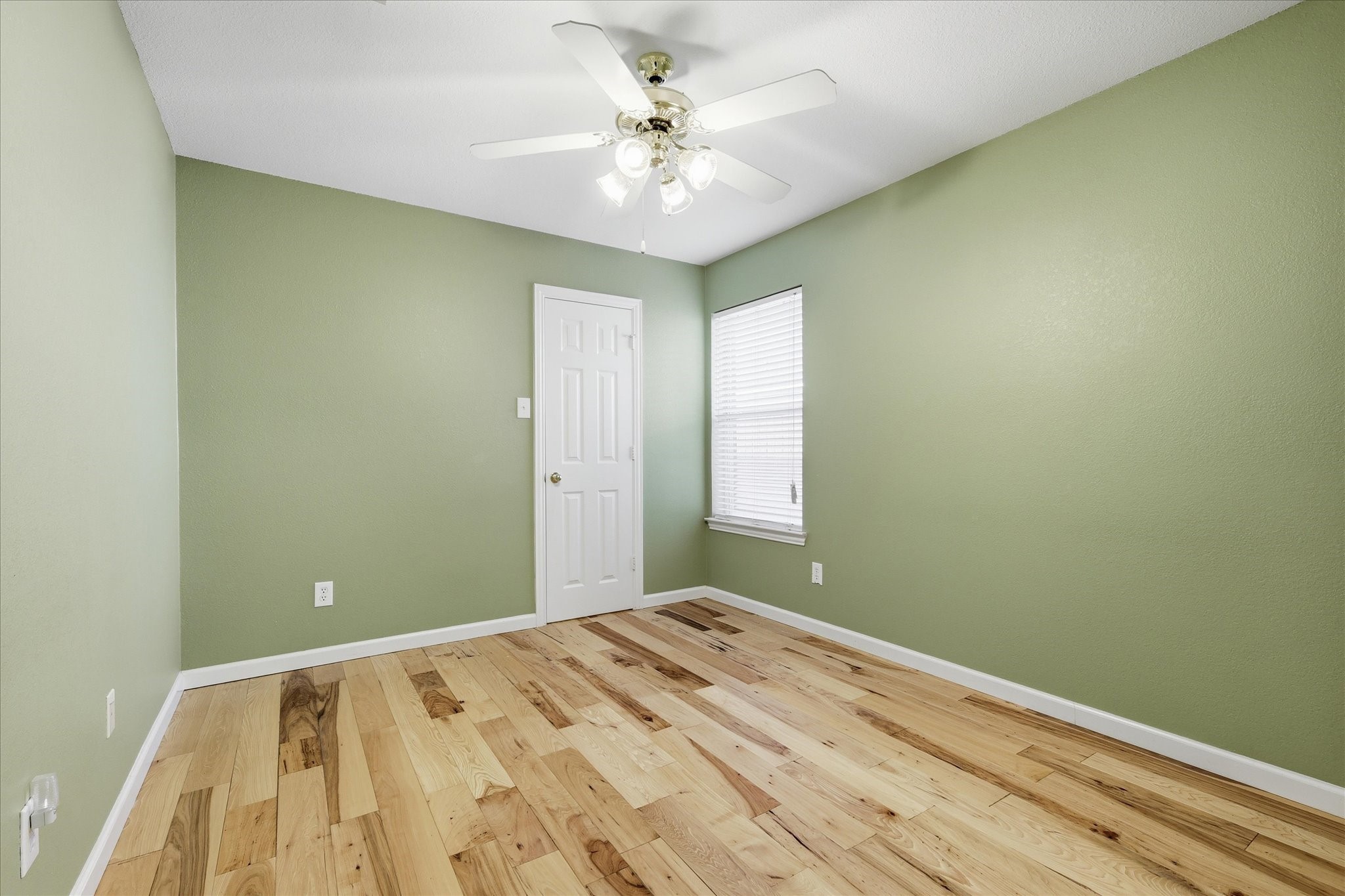 115 Loda Court Grand Prairie TX 75050