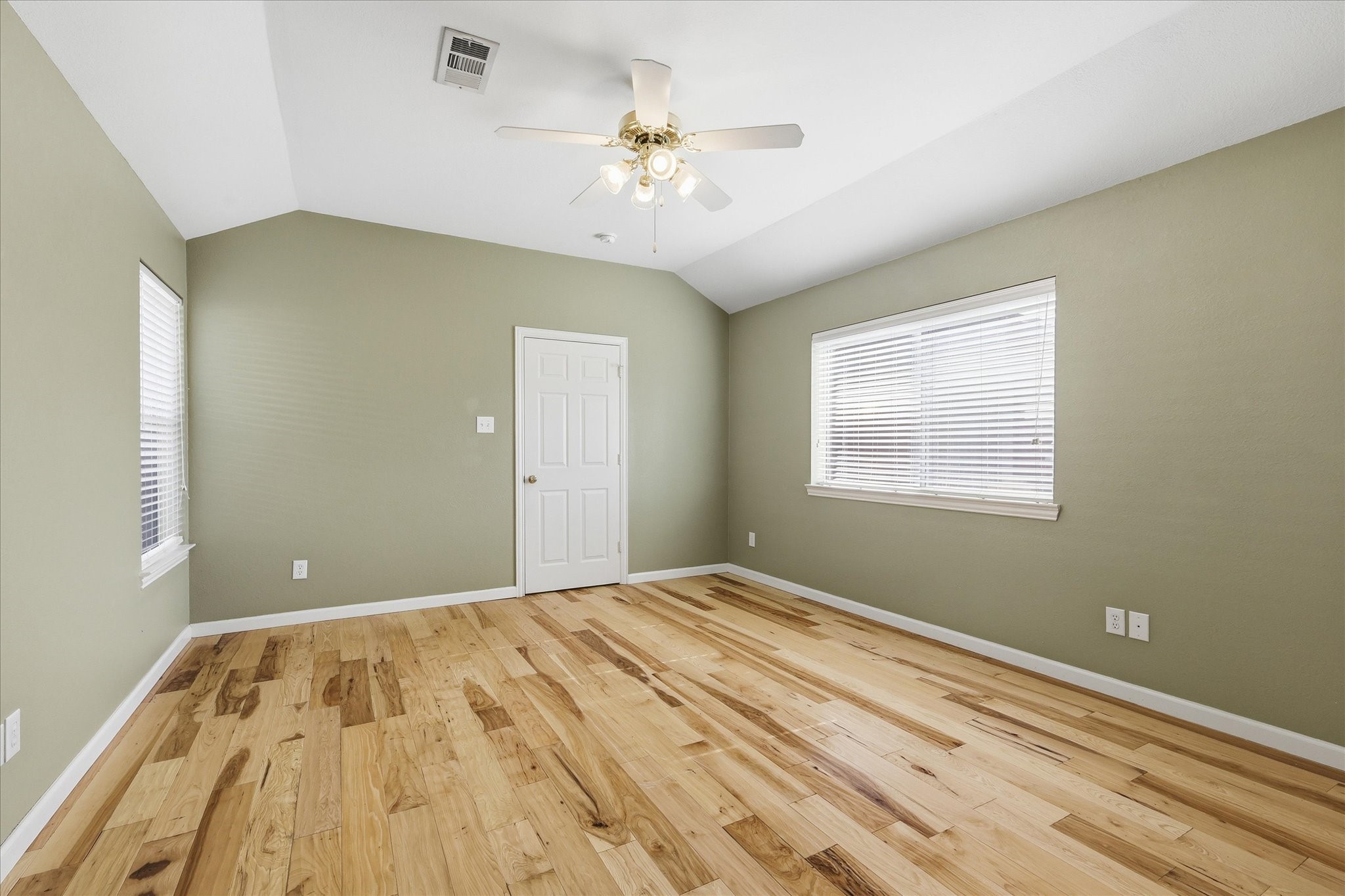 115 Loda Court Grand Prairie TX 75050