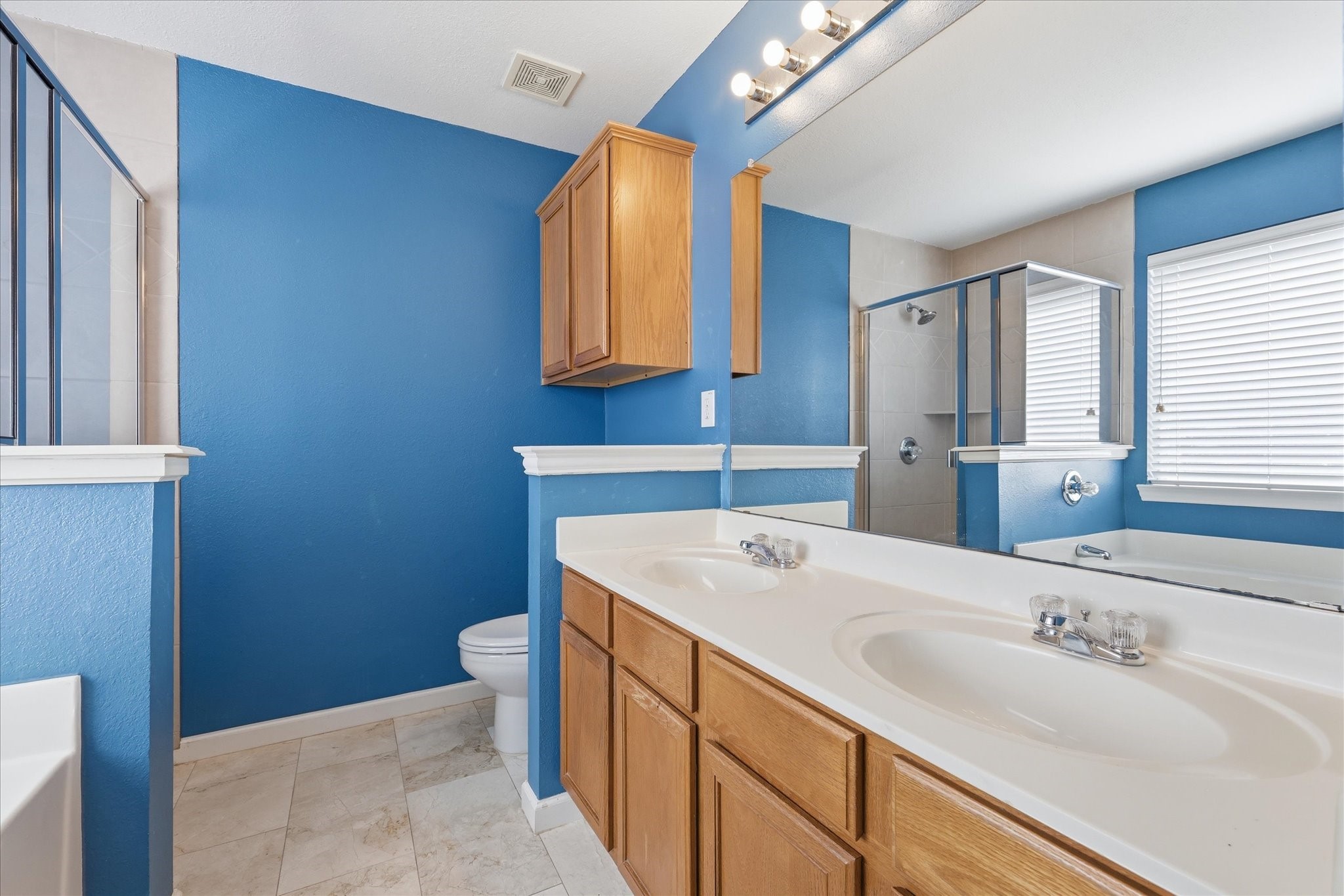 115 Loda Court Grand Prairie TX 75050