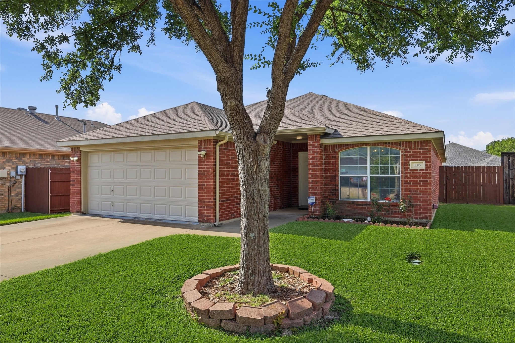 115 Loda Court Grand Prairie TX 75050