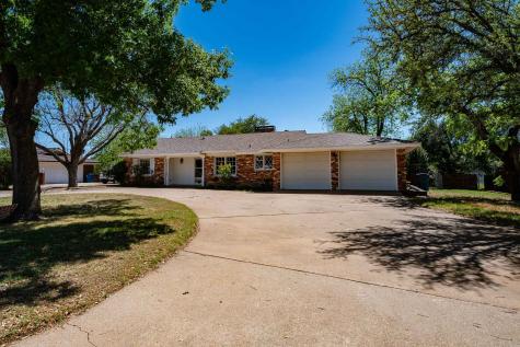1902 Country Club Drive Sweetwater TX 79556