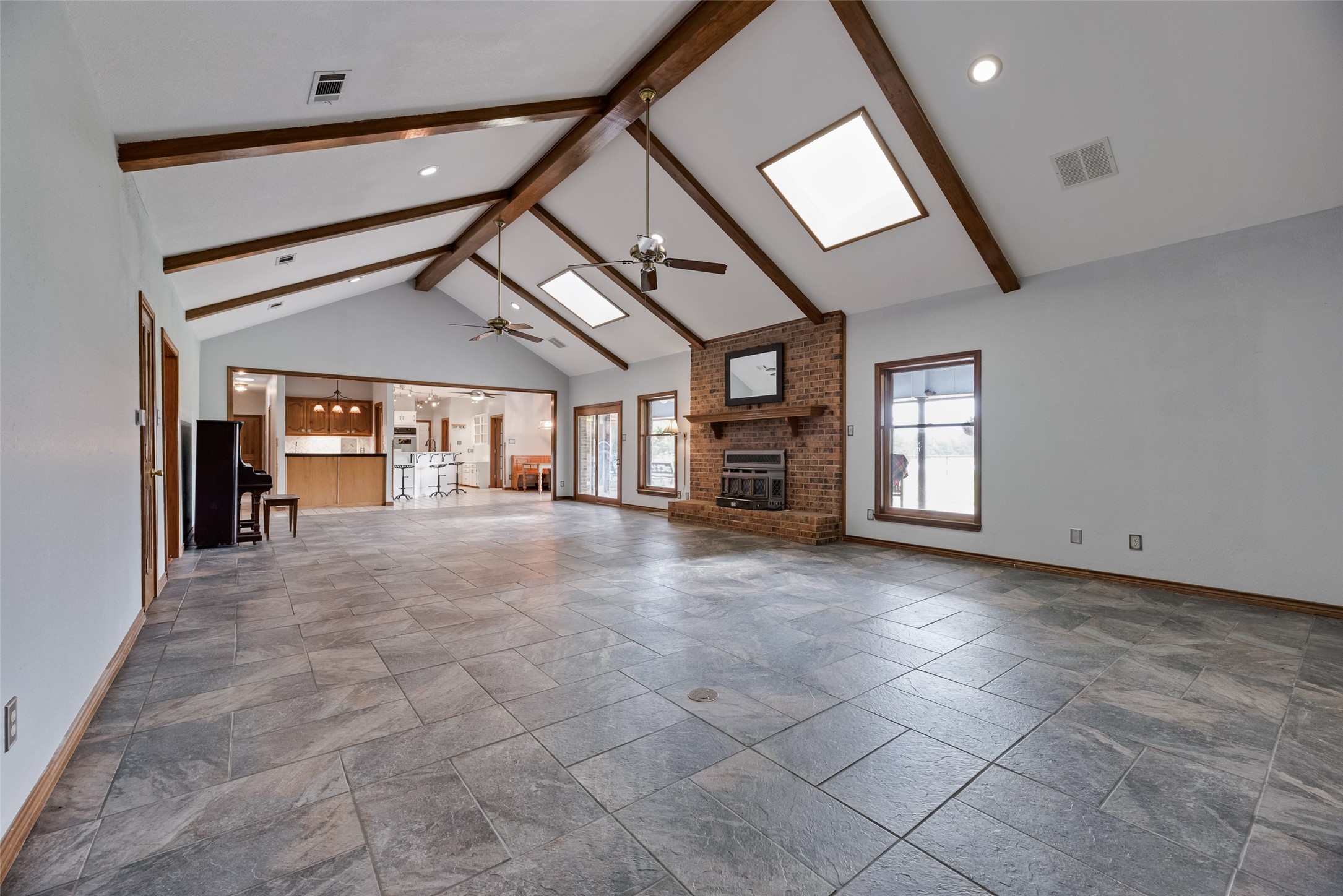 1040 County Road 3505 Quinlan TX 75474