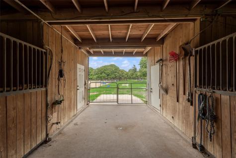 1040 County Road 3505 Quinlan TX 75474