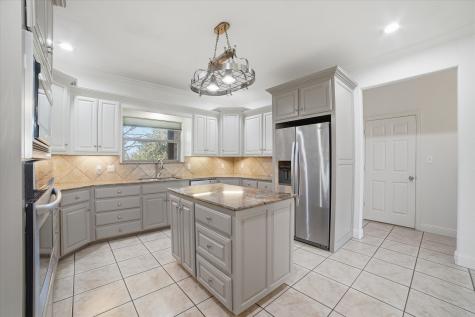 10471 Holly Creek Road Terrell TX 75160