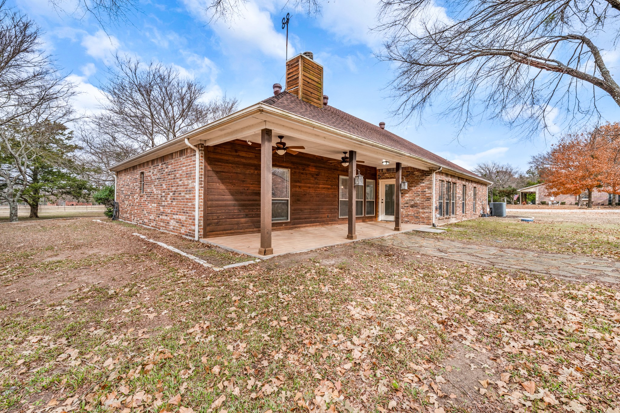 10471 Holly Creek Road Terrell TX 75160