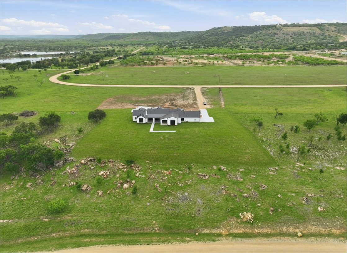 220 Cavalier Court Strawn TX 76475