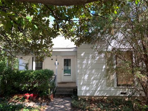 828 Springbrook Drive Fort Worth TX 76107