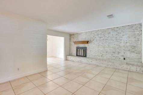 104 Wildwood Court Azle TX 76020