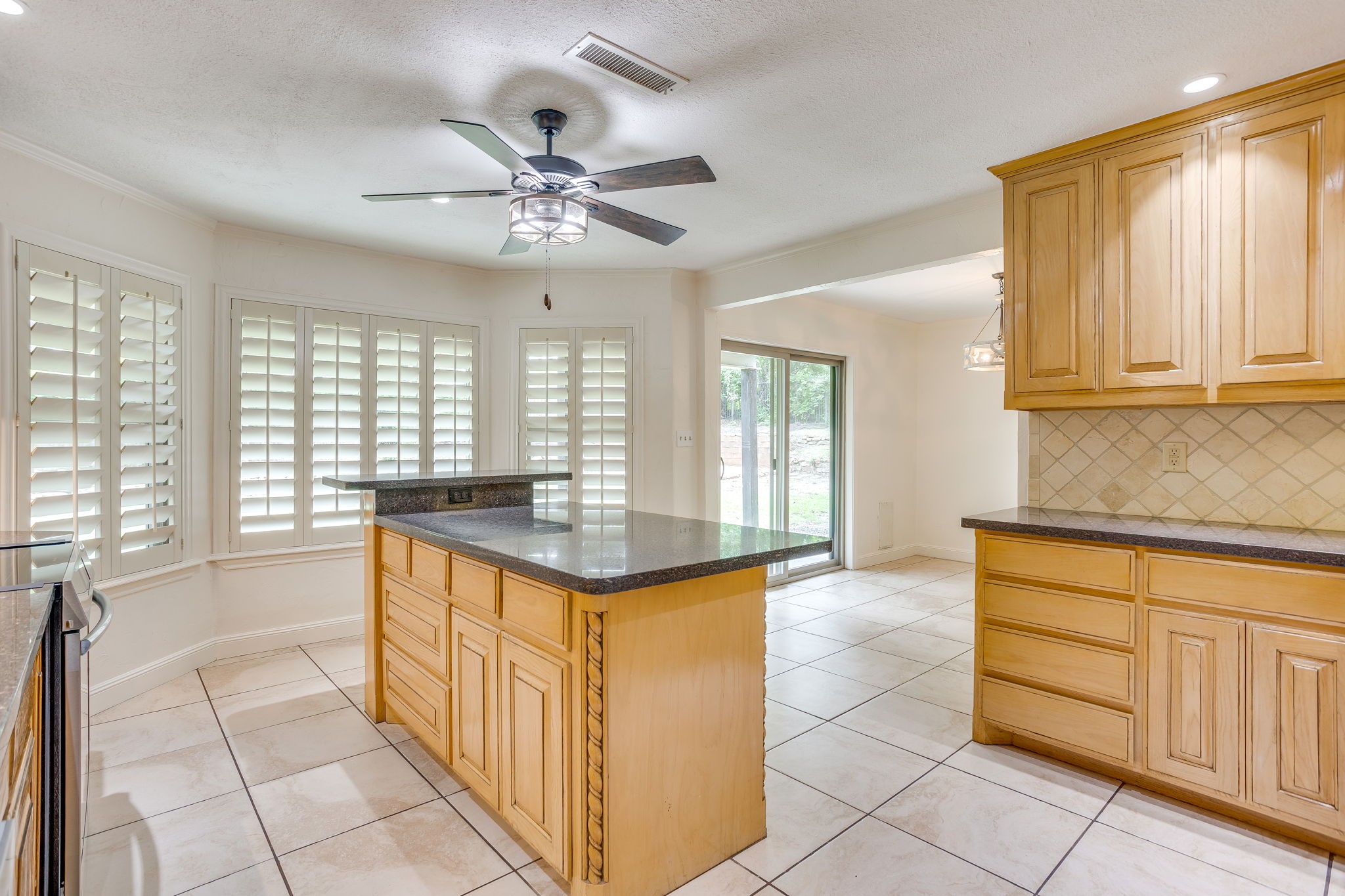 104 Wildwood Court Azle TX 76020