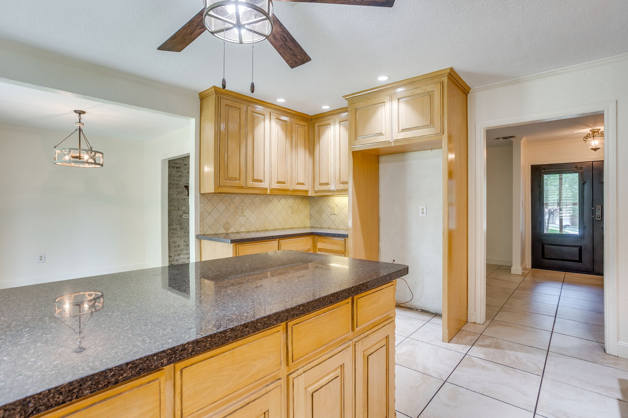 104 Wildwood Court Azle TX 76020