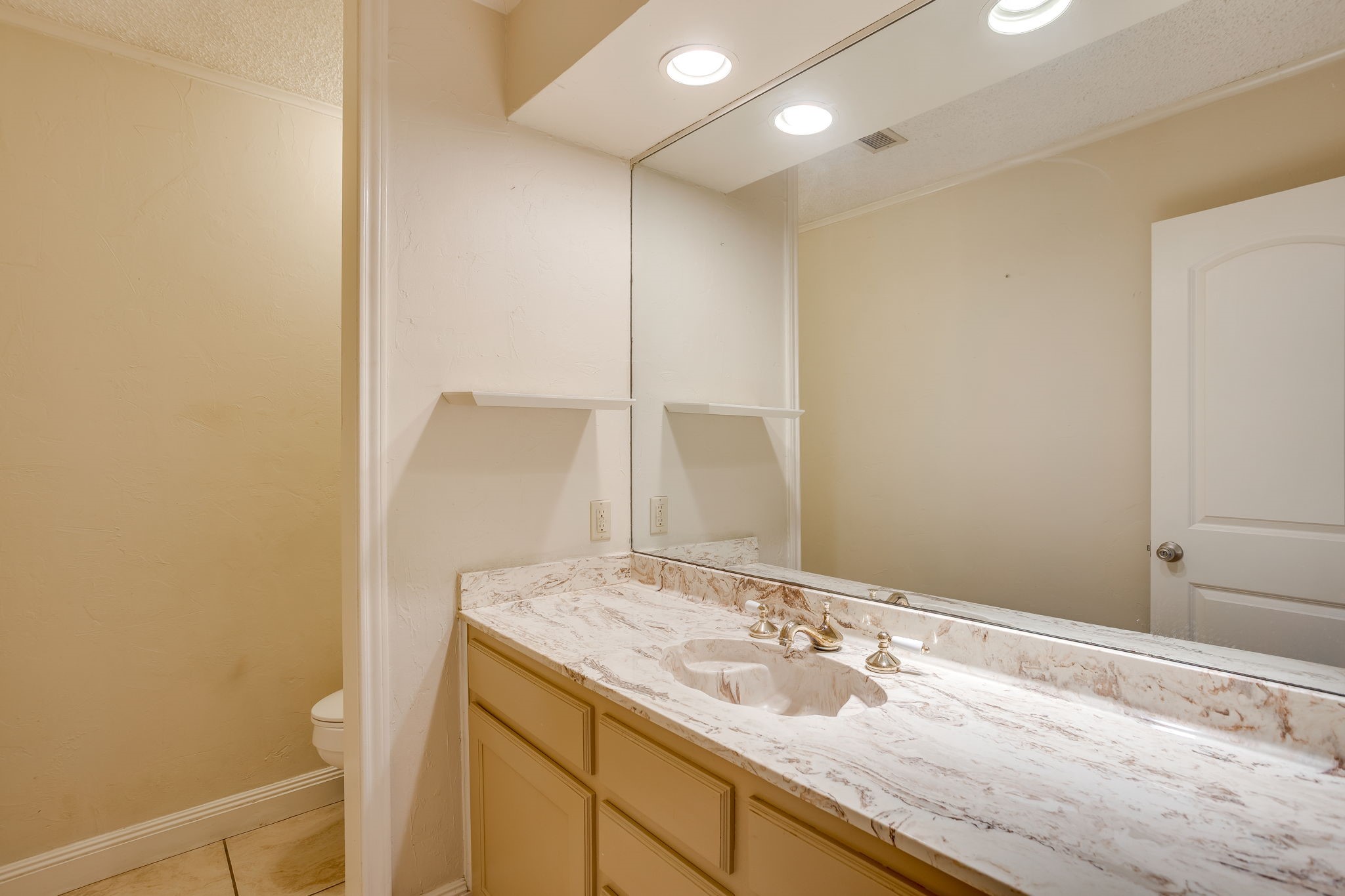 104 Wildwood Court Azle TX 76020