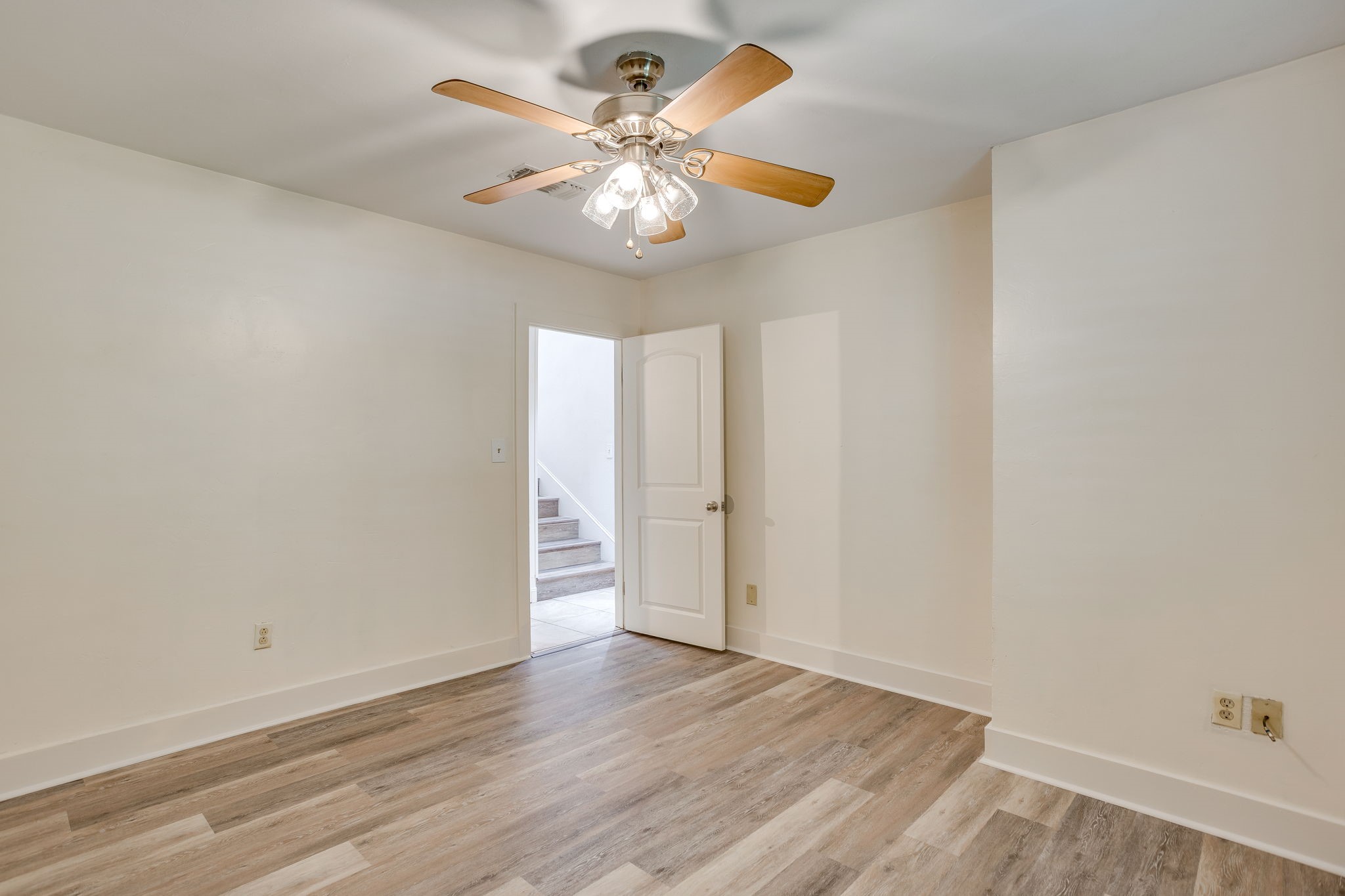 104 Wildwood Court Azle TX 76020