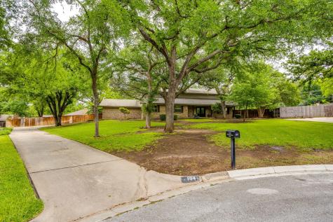 104 Wildwood Court Azle TX 76020