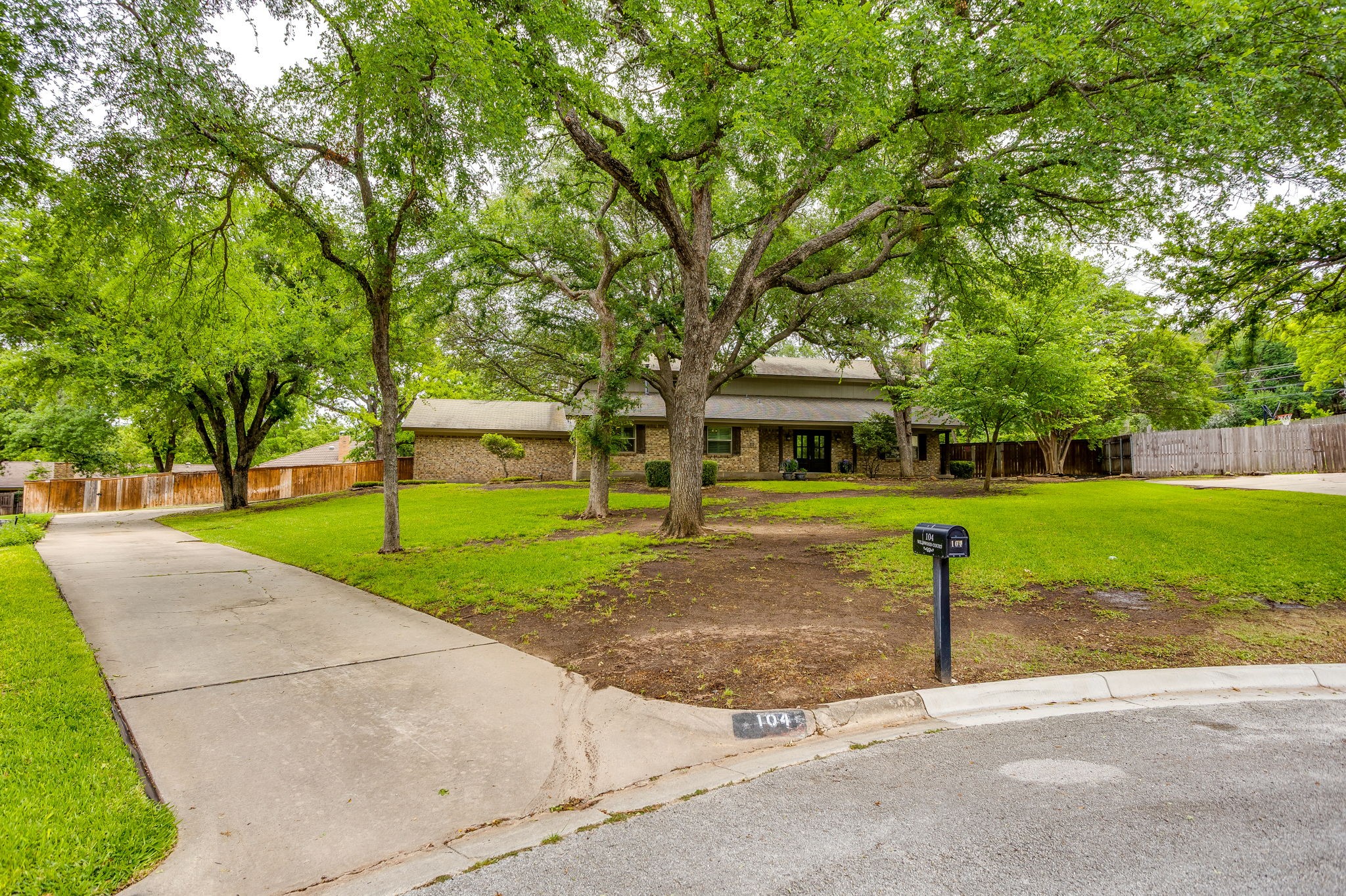 104 Wildwood Court Azle TX 76020