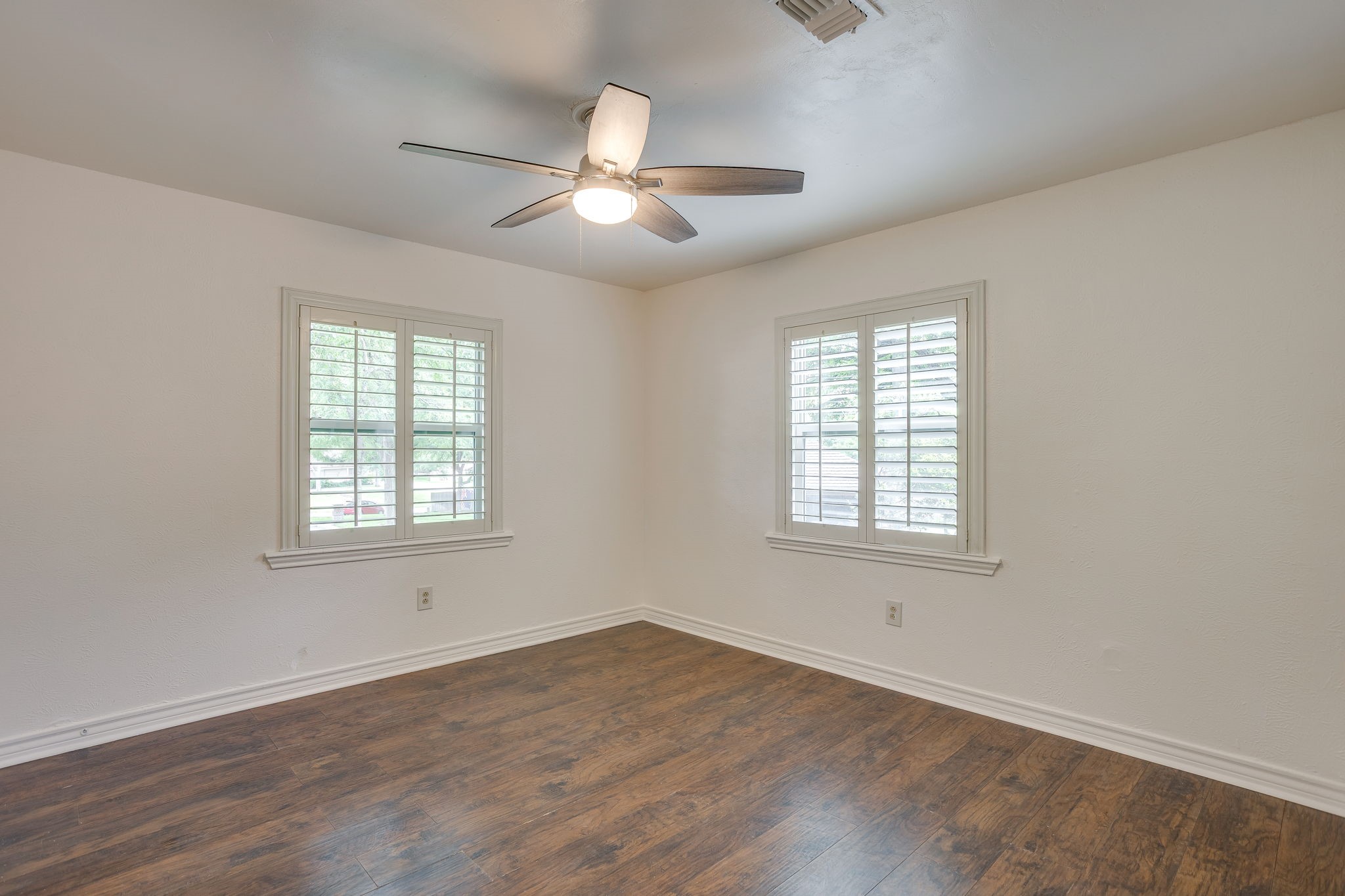 104 Wildwood Court Azle TX 76020