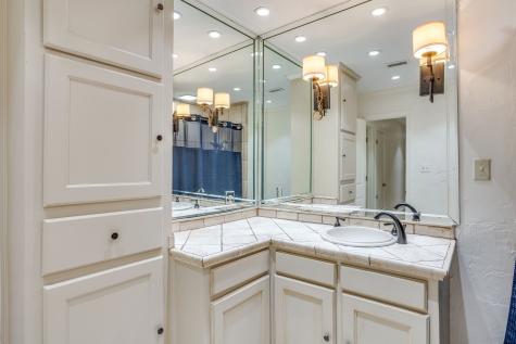 104 Wildwood Court Azle TX 76020