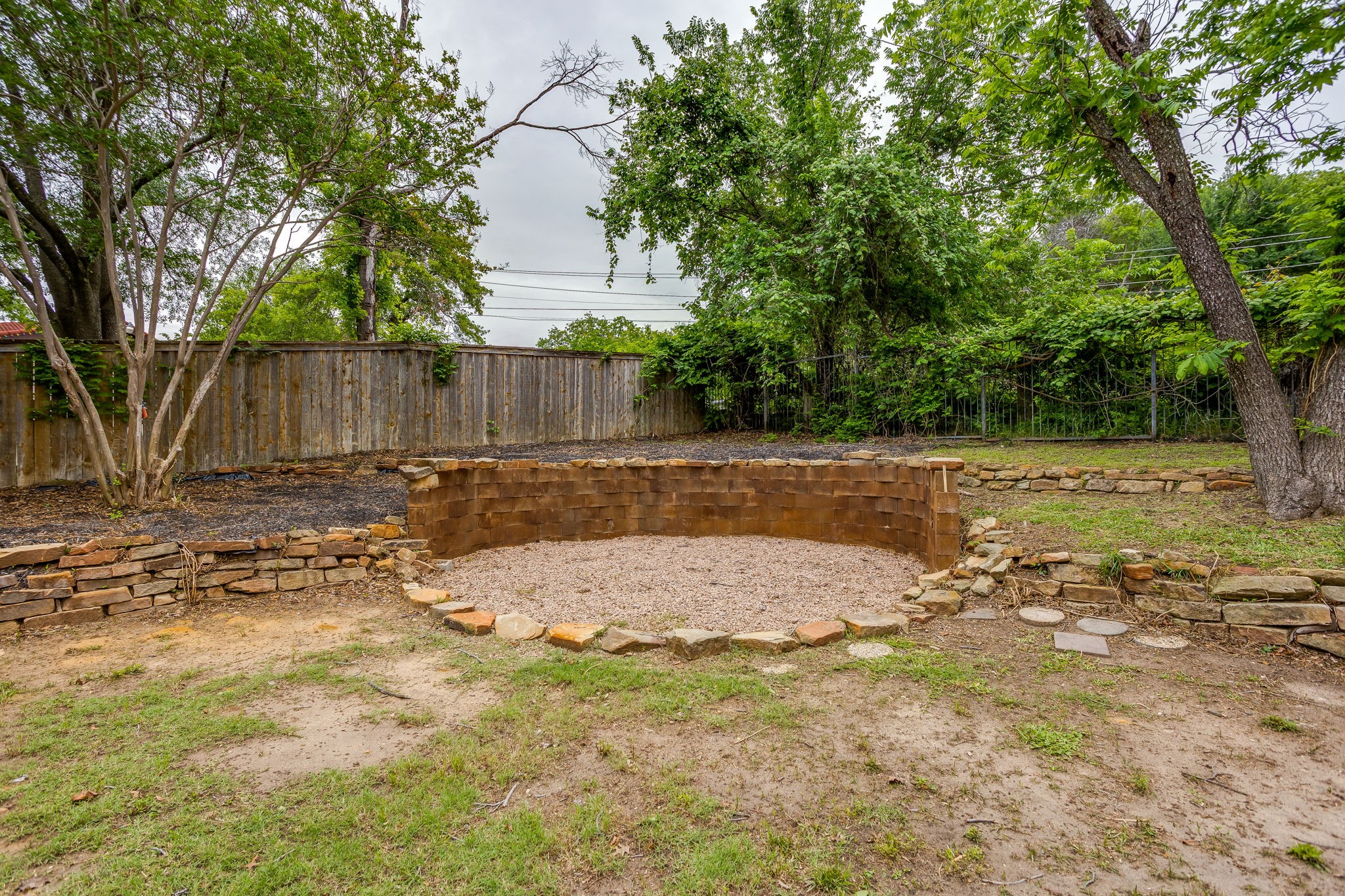 104 Wildwood Court Azle TX 76020