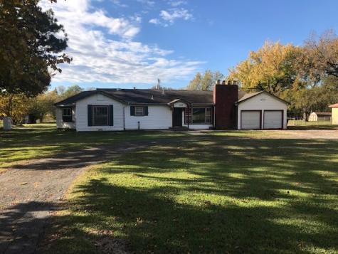1308 Sherman Drive Whitesboro TX 76273