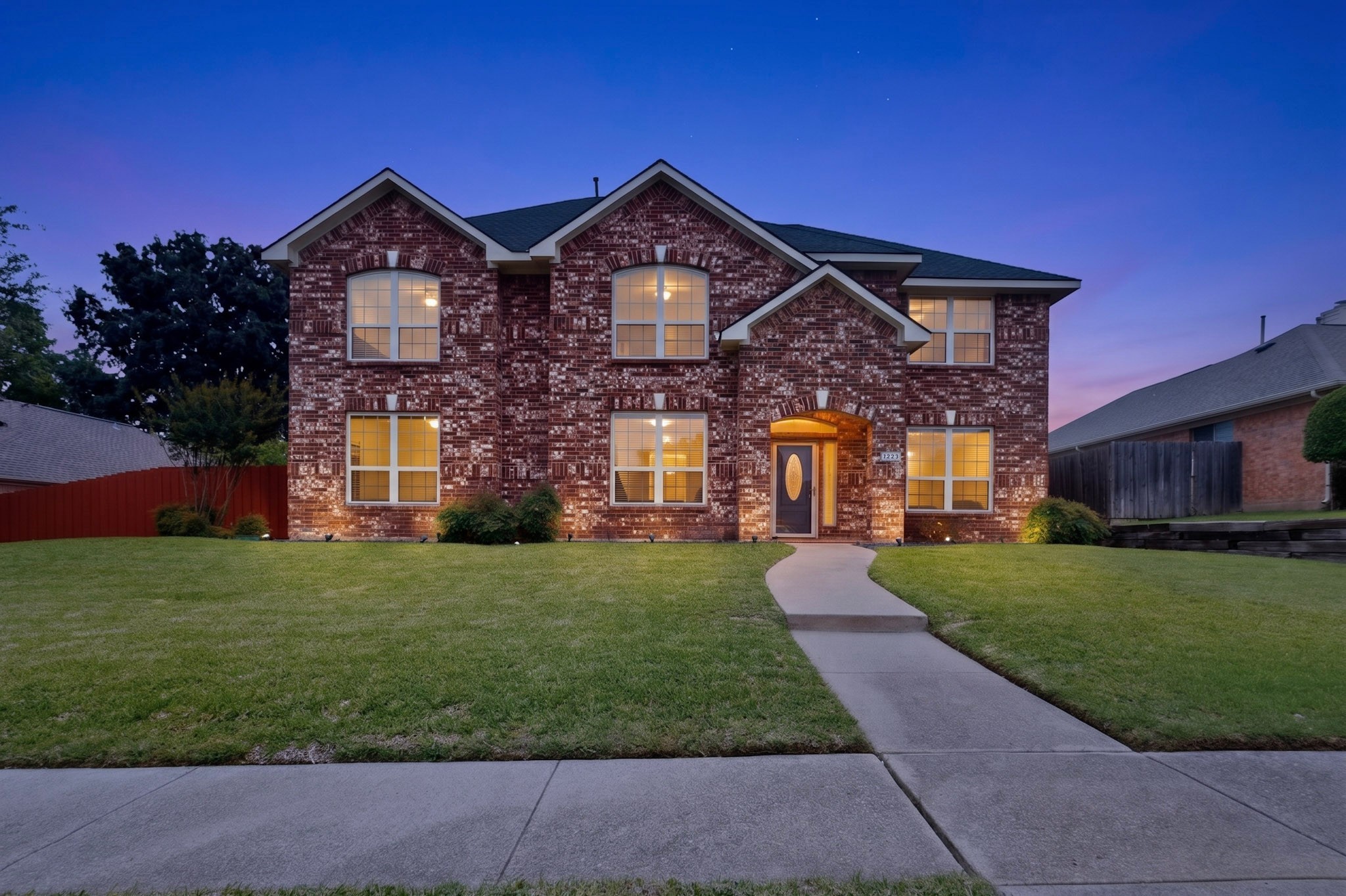 1225 Donegal Lane Garland TX 75044