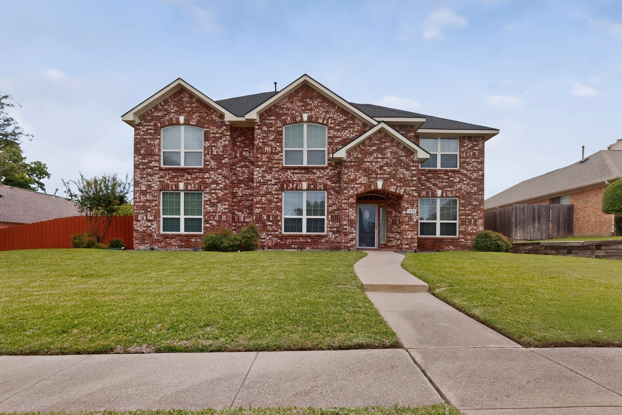 1225 Donegal Lane Garland TX 75044