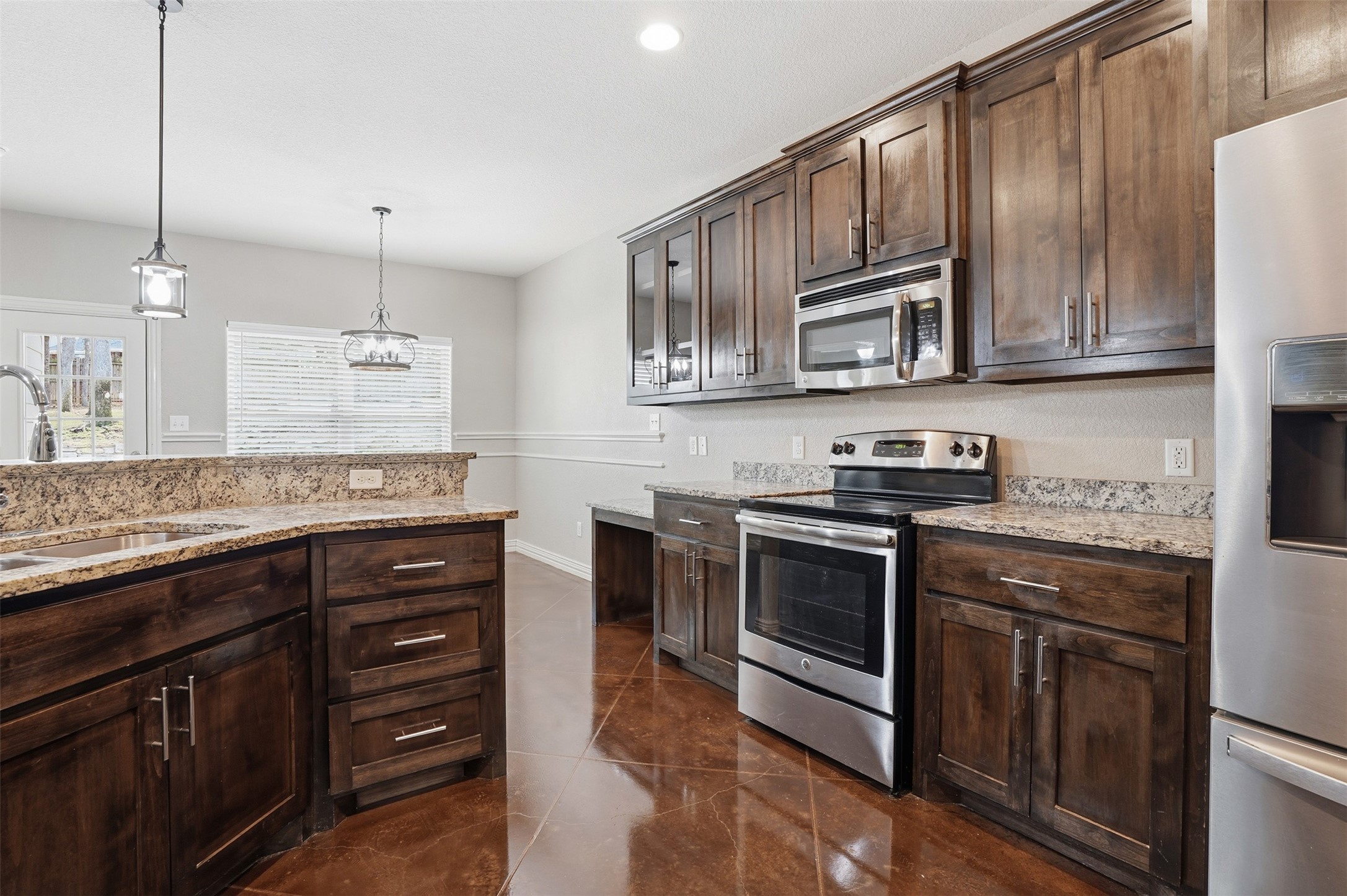 6403 Westover Drive Granbury TX 76049