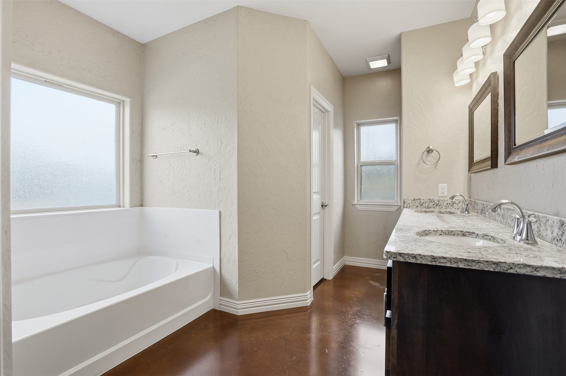 6403 Westover Drive Granbury TX 76049