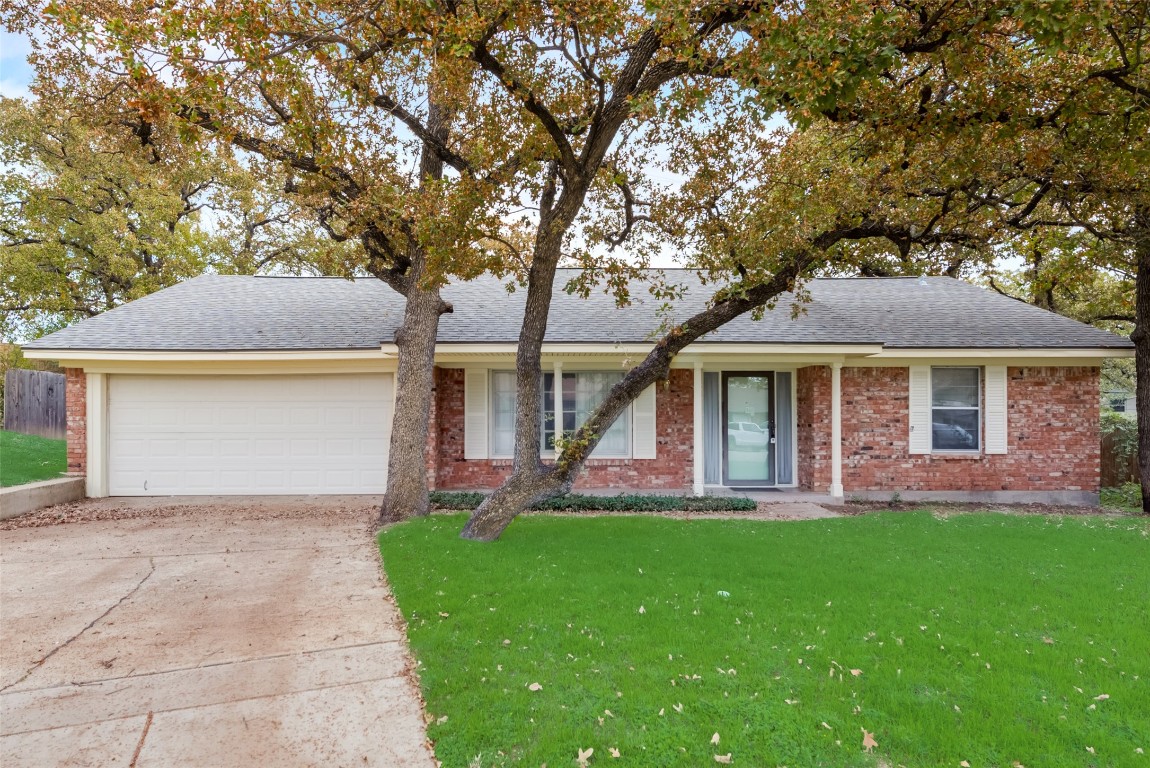 97 Regents Park Bedford TX 76022