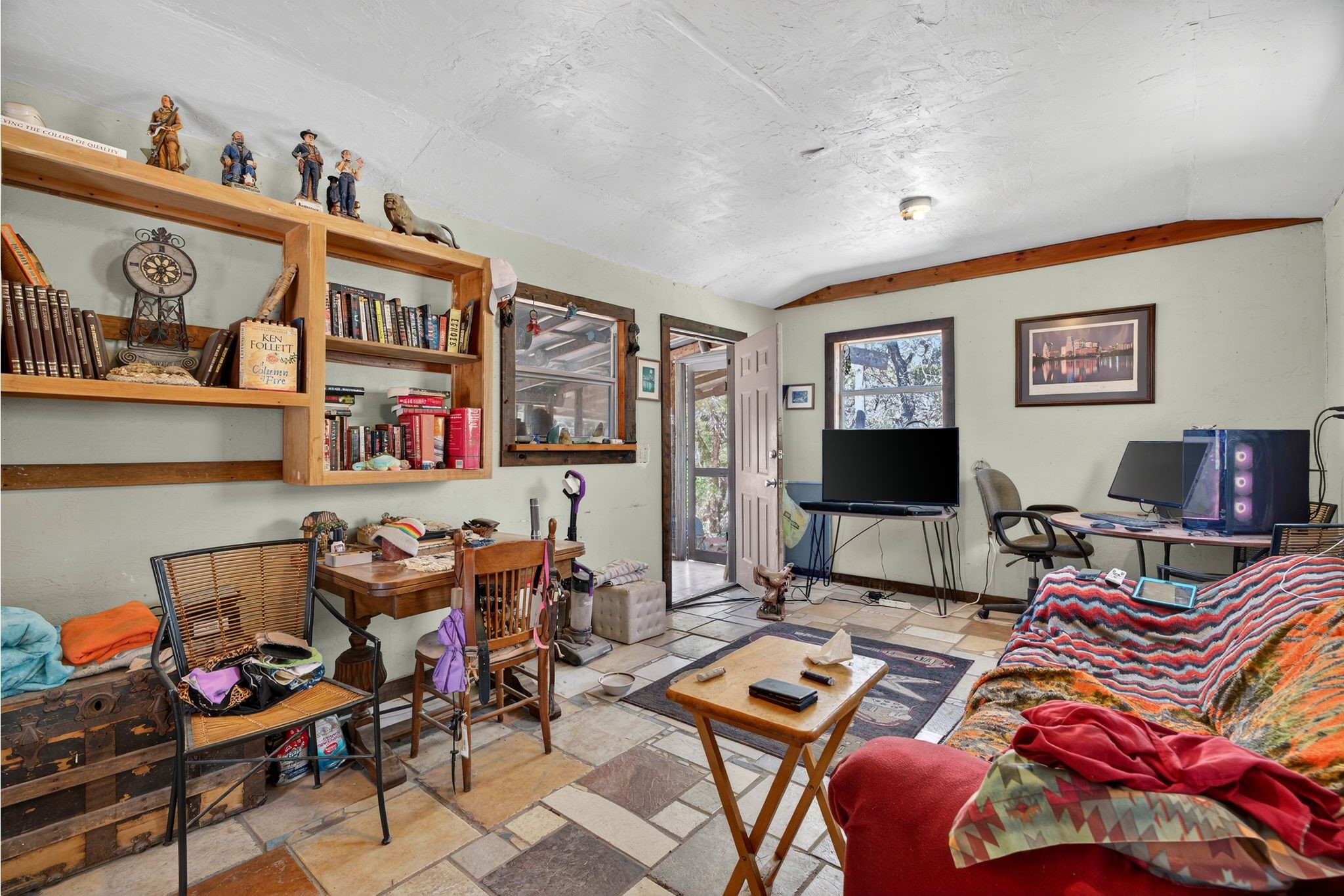 335 Gant Road Dripping Springs TX 78620