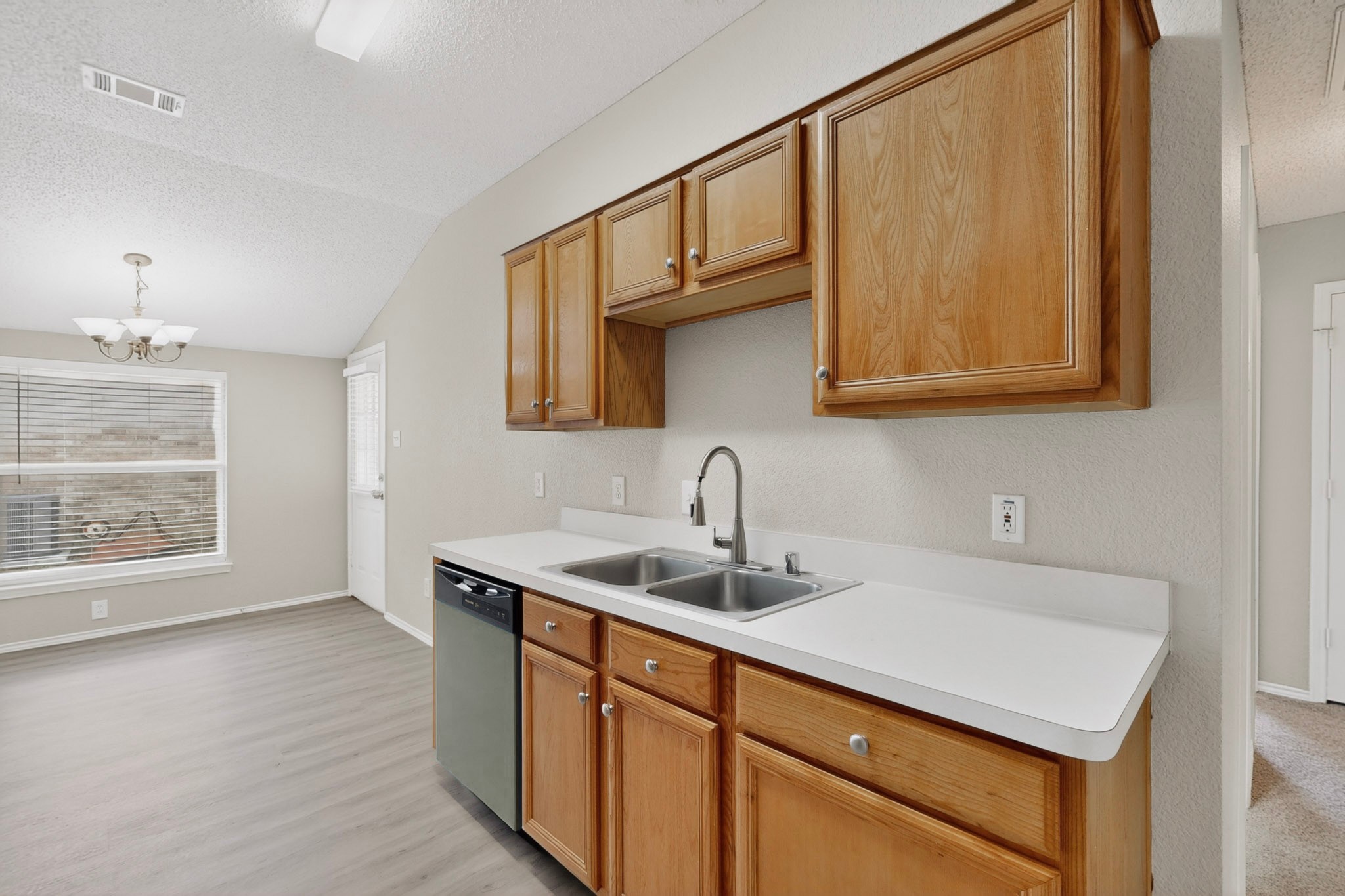 414 Blueberry Hill Lane Mansfield TX 76063