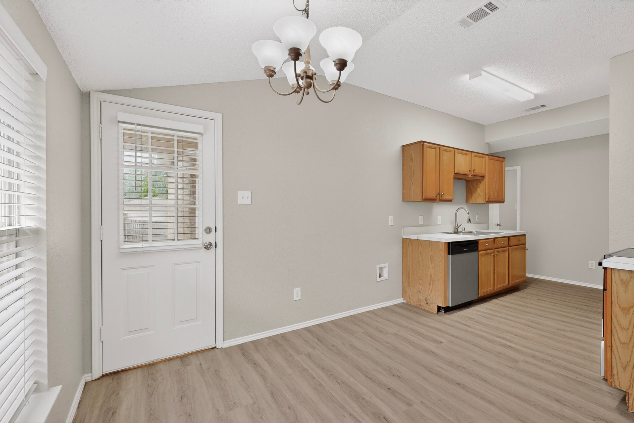 414 Blueberry Hill Lane Mansfield TX 76063
