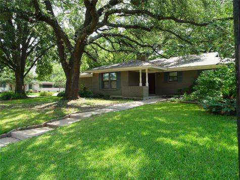 1214 Cozby Street S Benbrook TX 76126