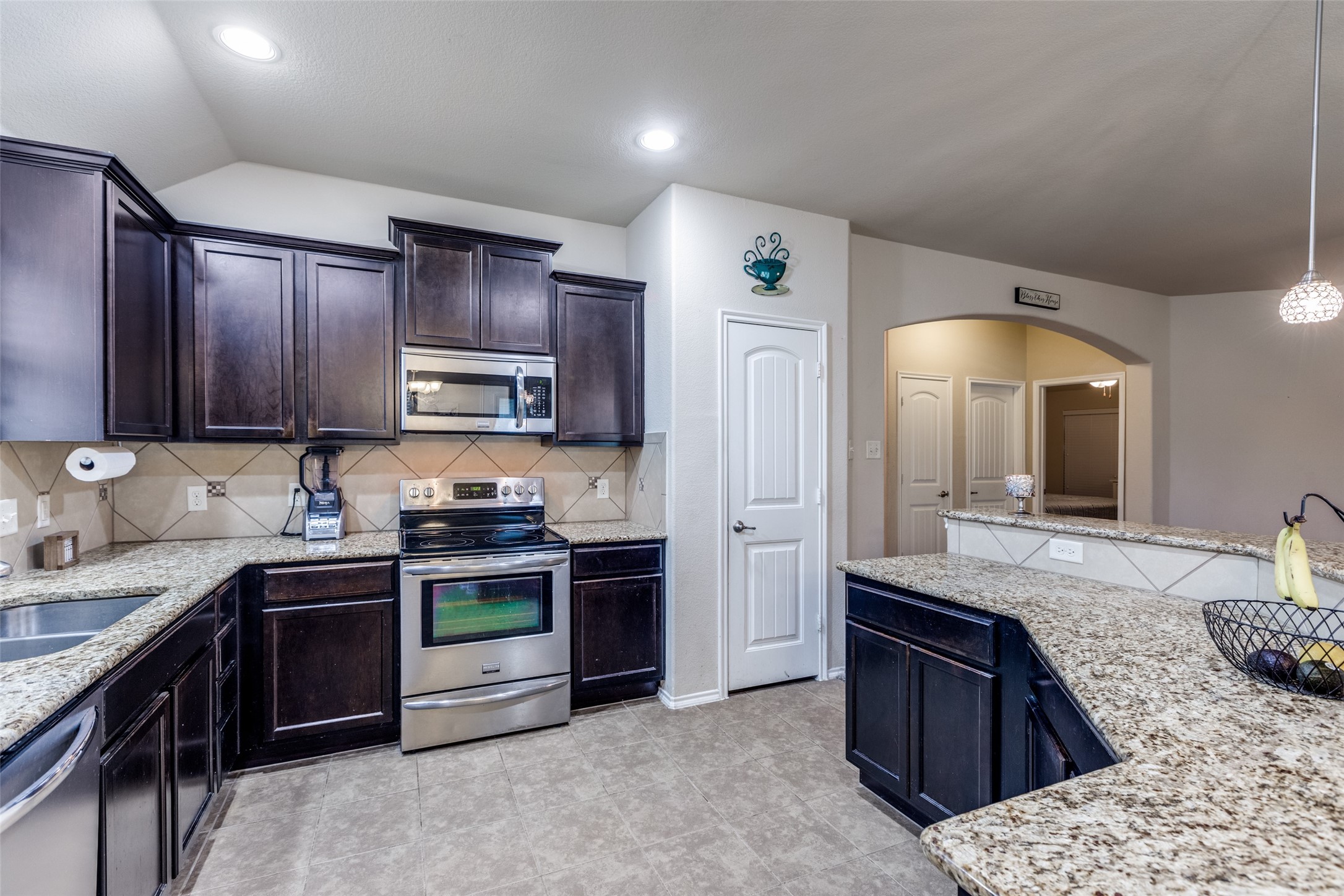 700 Lark Drive Aubrey TX 76227