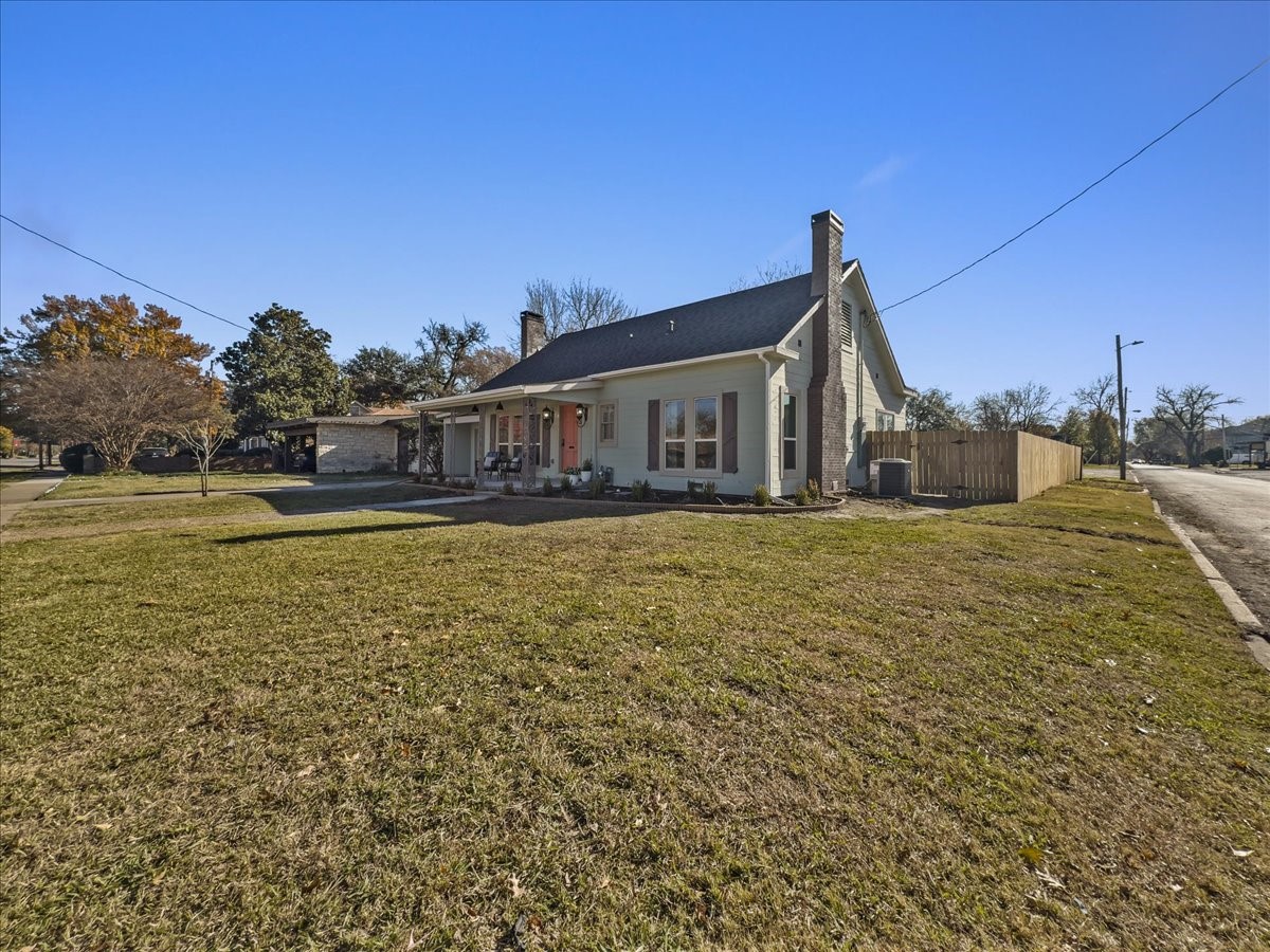 2121 Park Street Greenville TX 75401