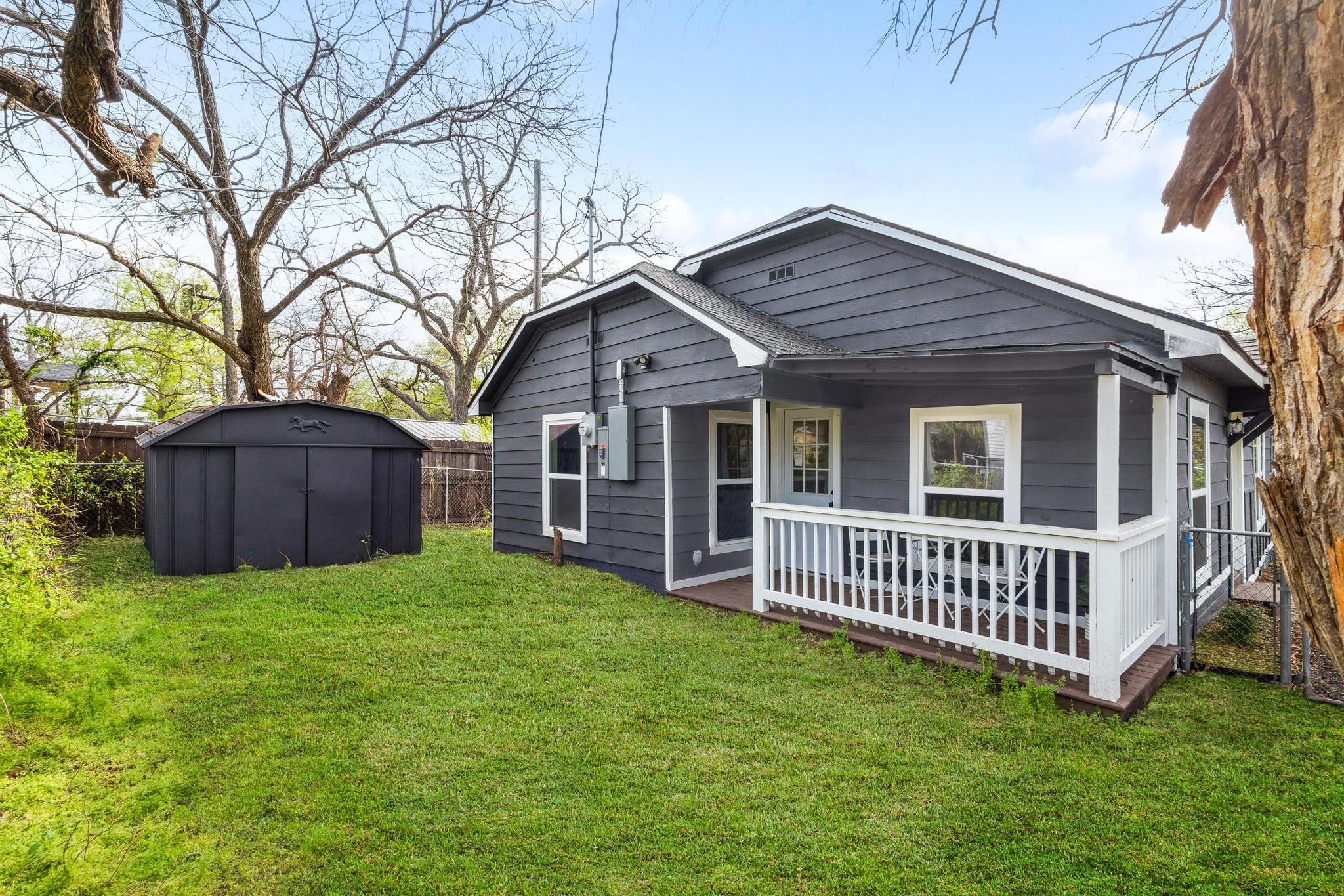 1618 E Chaffin Street Sherman TX 75090