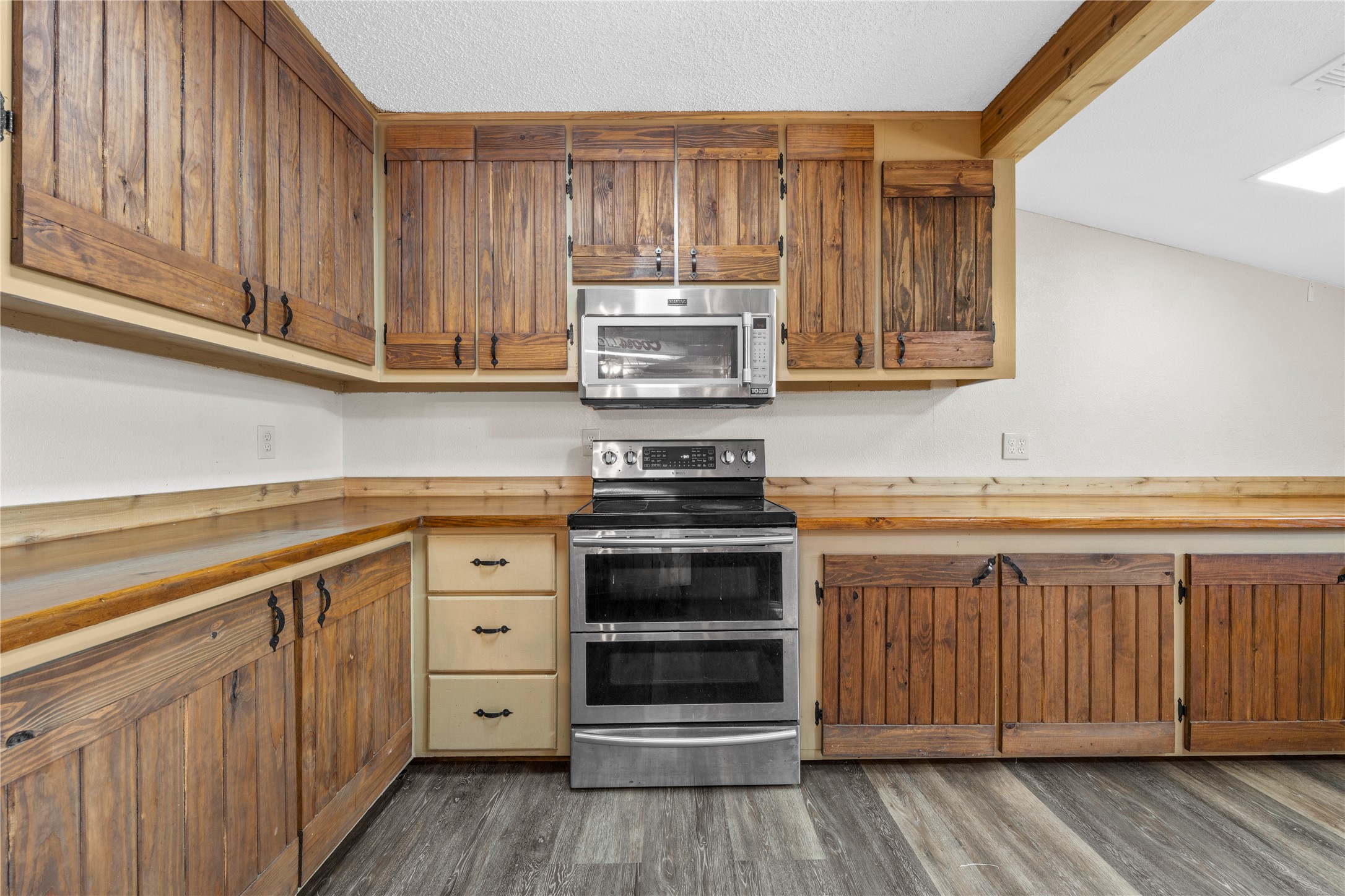 239 Wildwood Avenue Elm Mott TX 76640