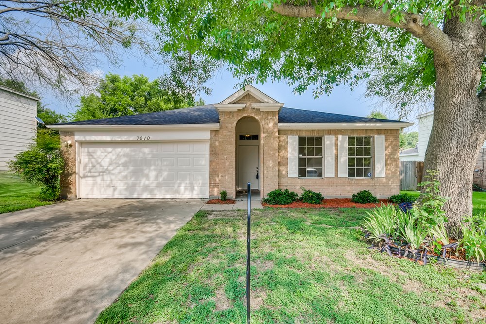 7010 Lanyon Drive Dallas TX 75227