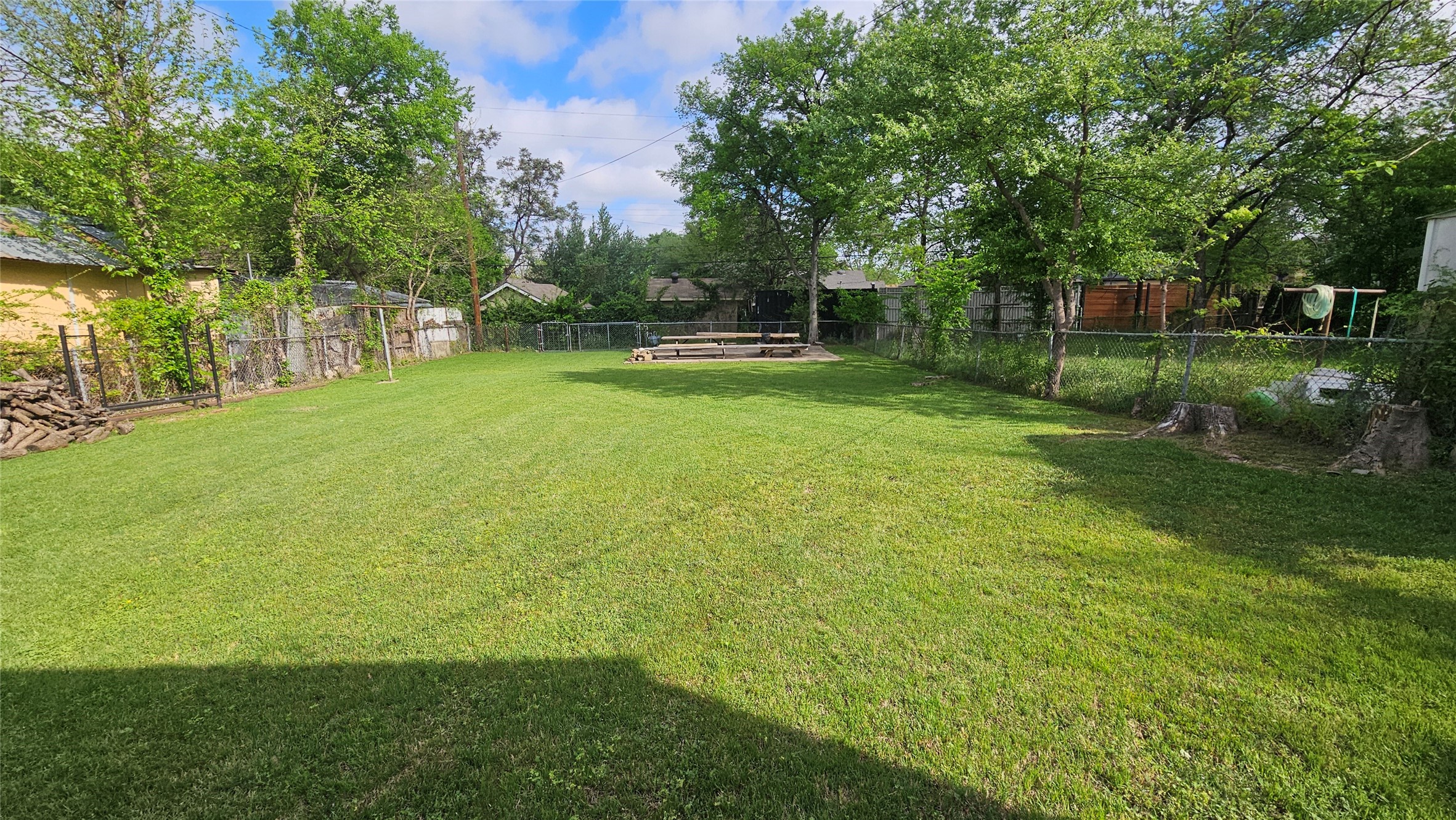 2835 Aster Street Dallas TX 75211
