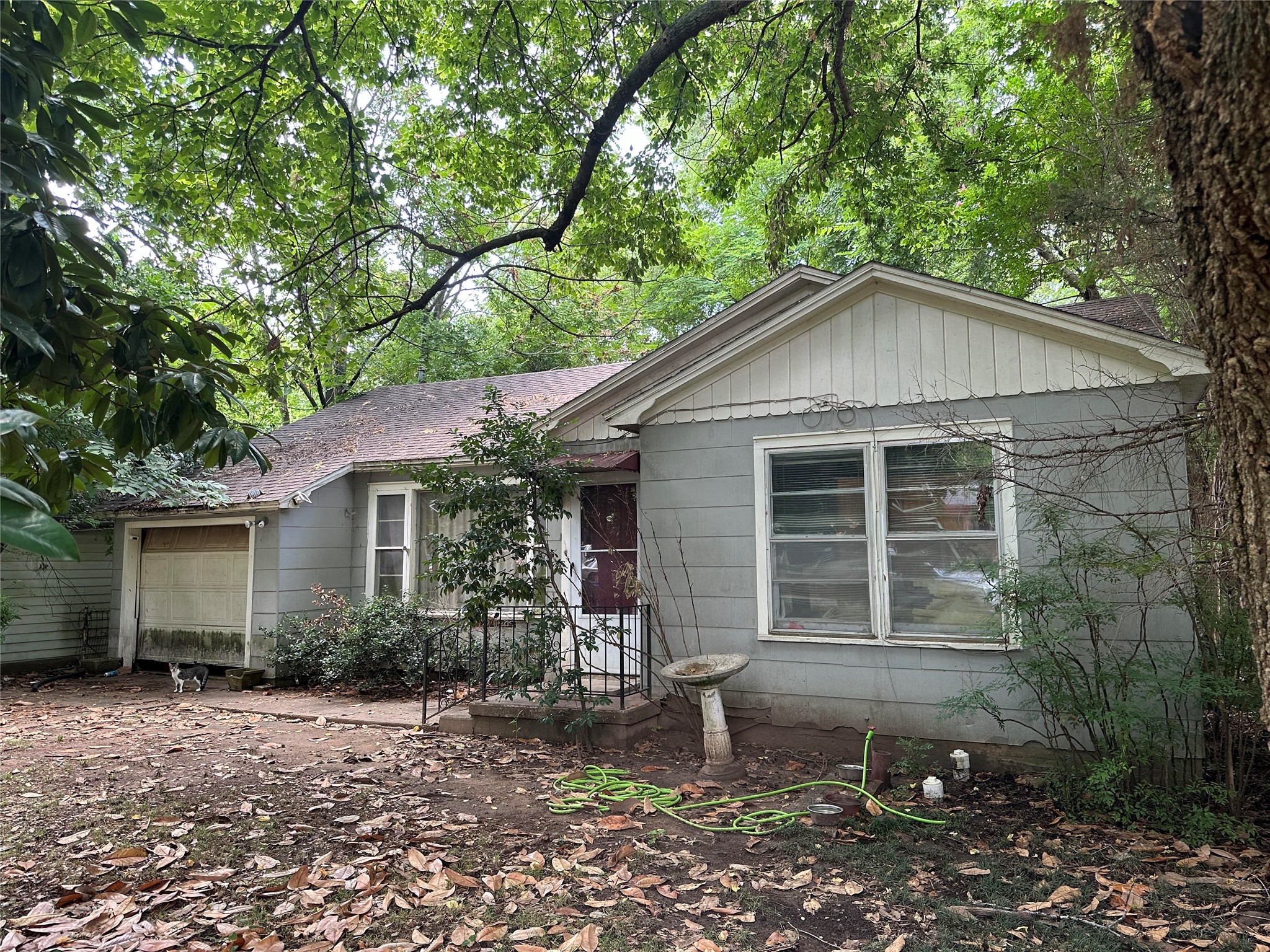616 W Bullock Street Denison TX 75020