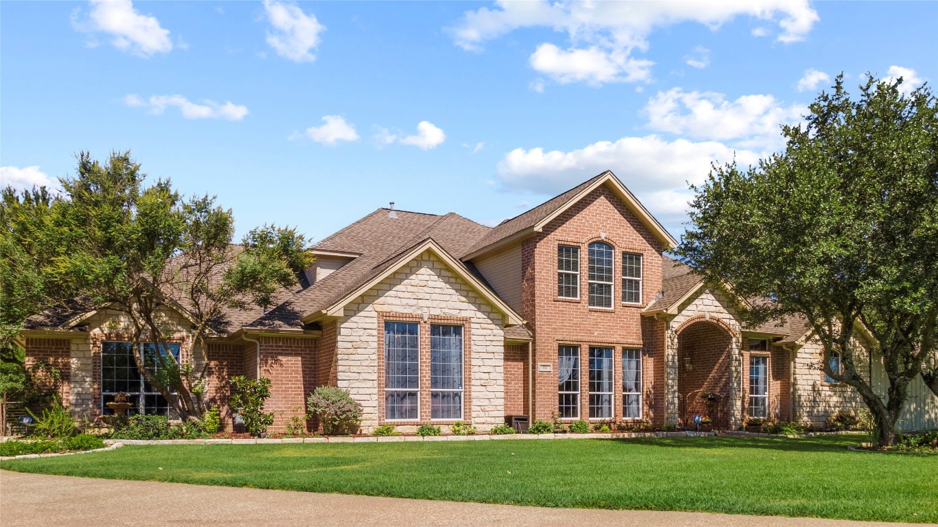 102 Georgetown Court Weatherford TX 76087