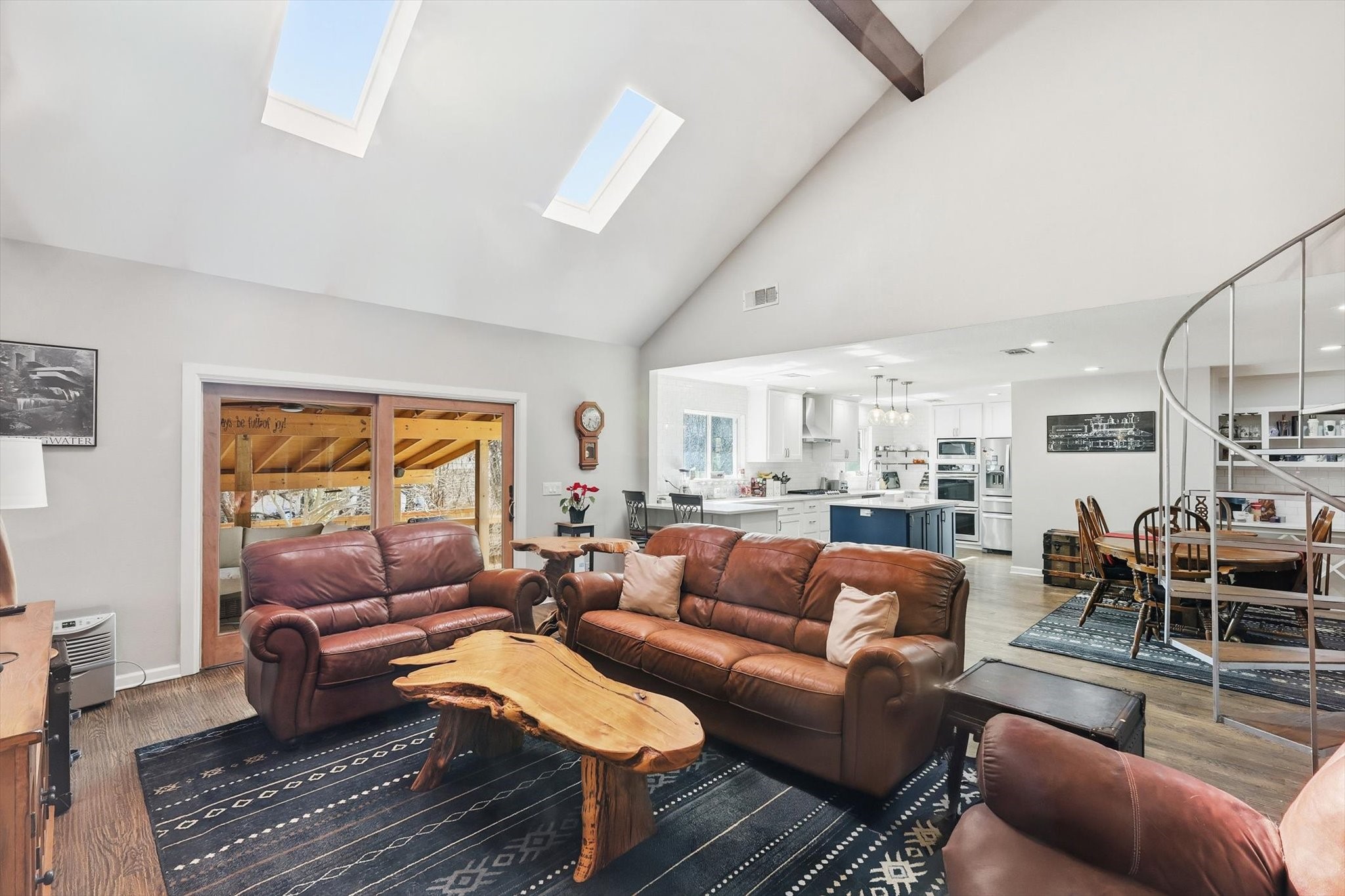 2703 Chinquapin Oak Lane Arlington TX 76012
