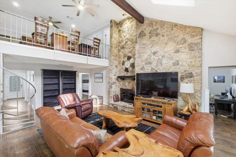 2703 Chinquapin Oak Lane Arlington TX 76012