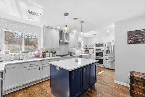 2703 Chinquapin Oak Lane Arlington TX 76012
