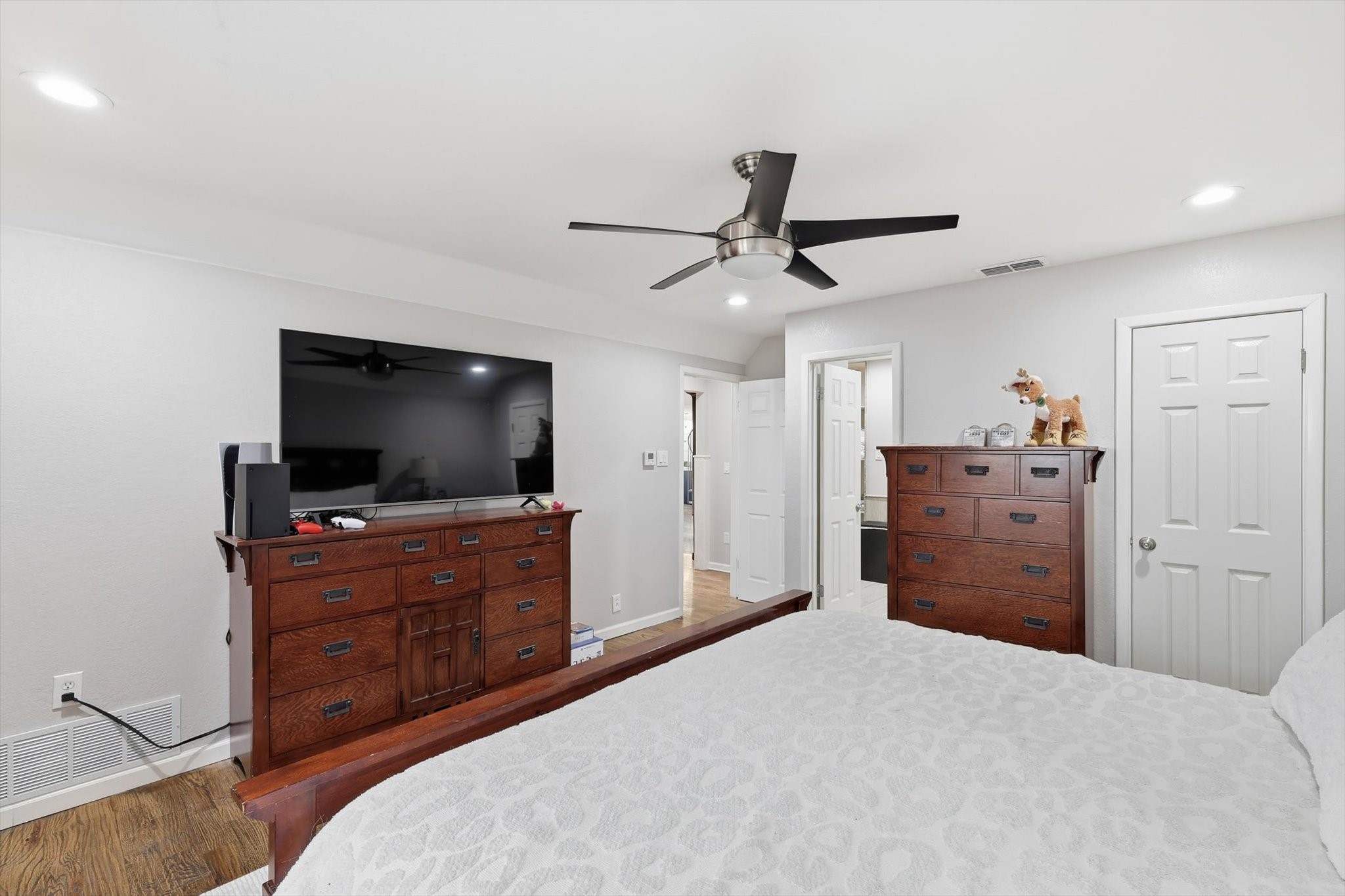 2703 Chinquapin Oak Lane Arlington TX 76012