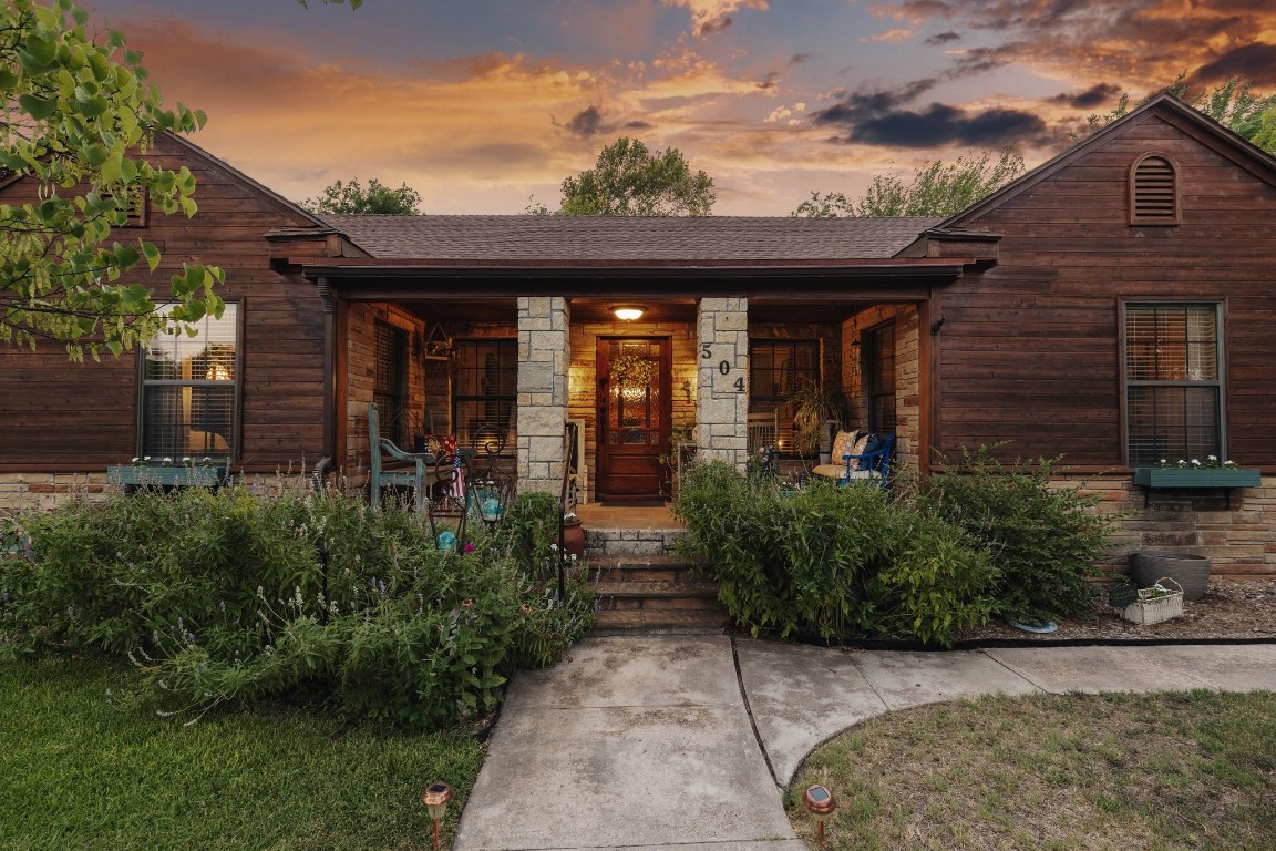 504 Jefferson Street Weatherford TX 76086