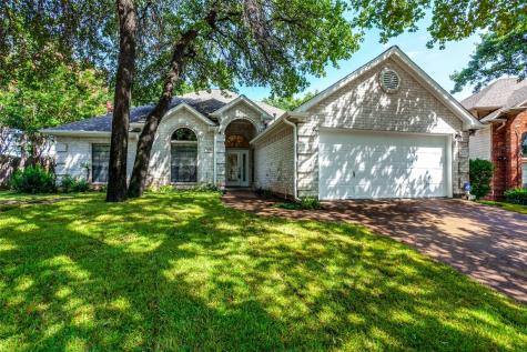 5020 Pointclear Court Arlington TX 76017