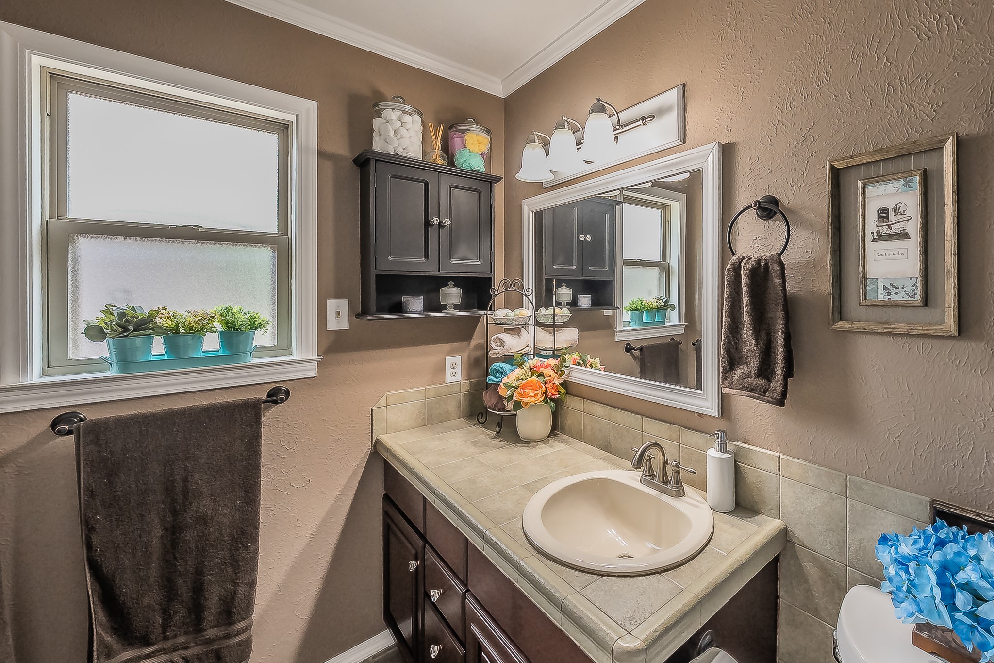 748 Regency Drive Hurst TX 76054