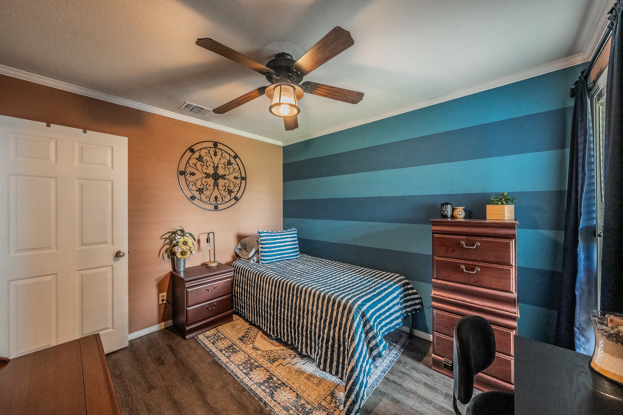 748 Regency Drive Hurst TX 76054