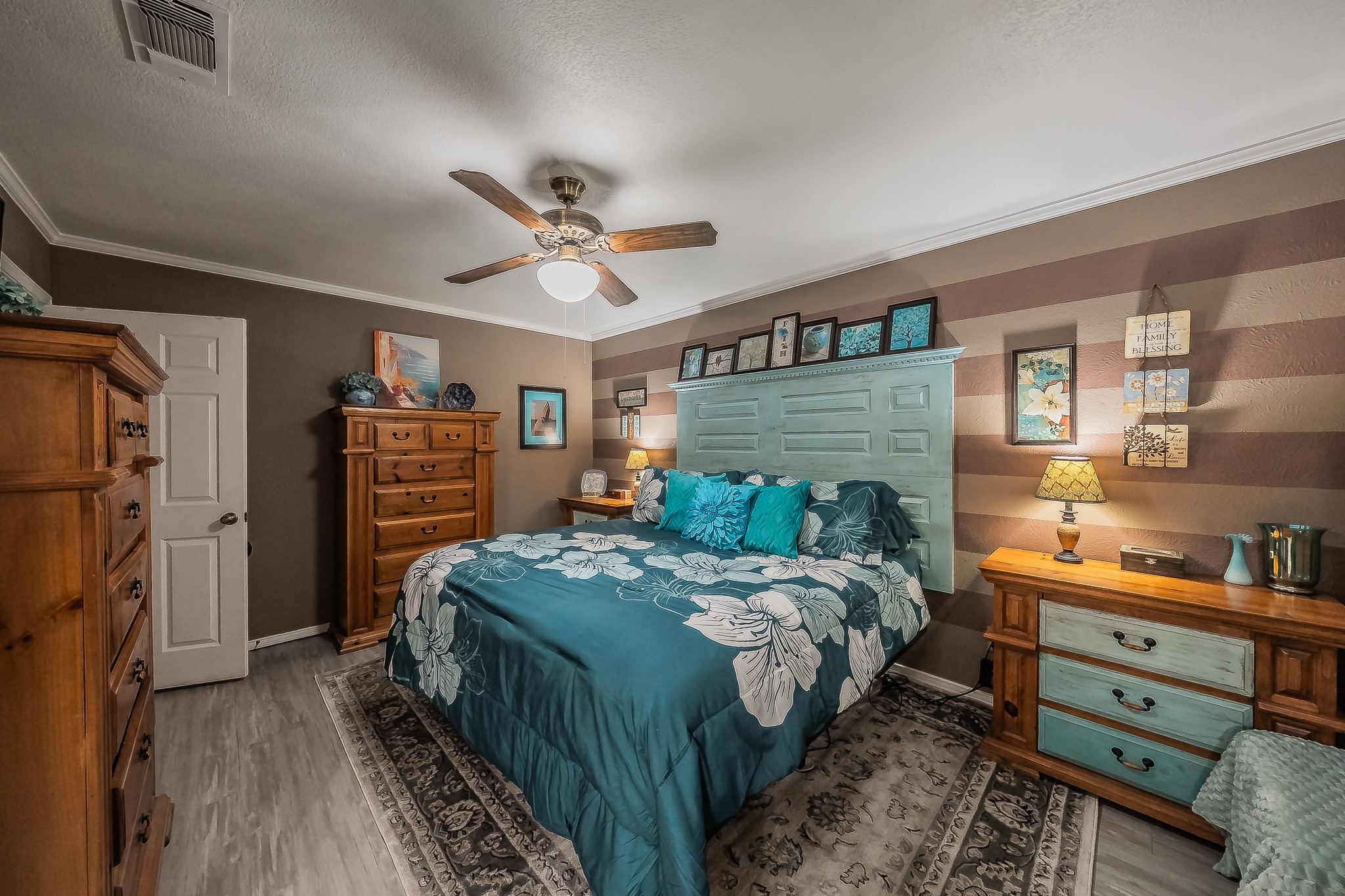 748 Regency Drive Hurst TX 76054