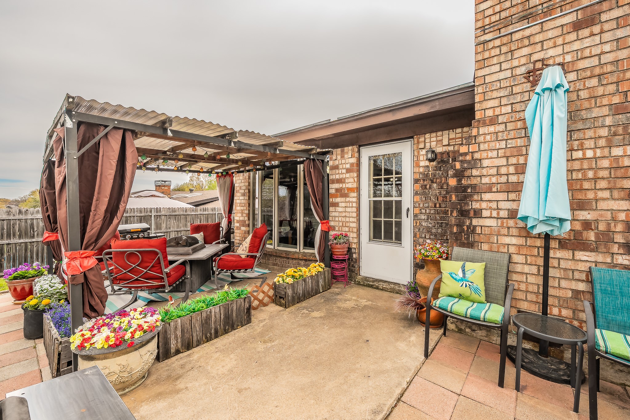 748 Regency Drive Hurst TX 76054