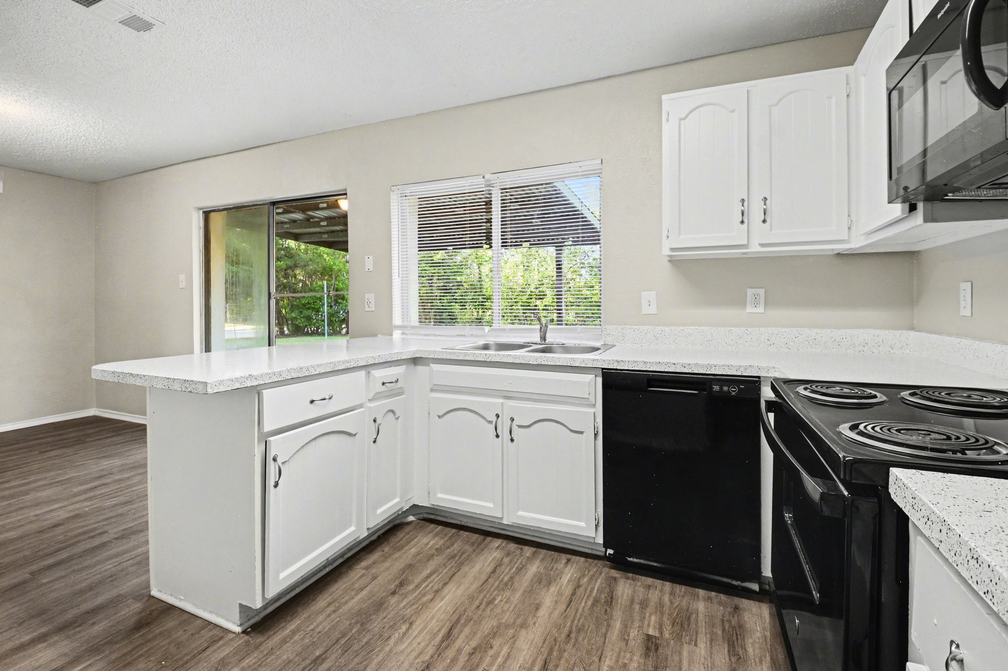 1601 Meridian Way Garland TX 75040